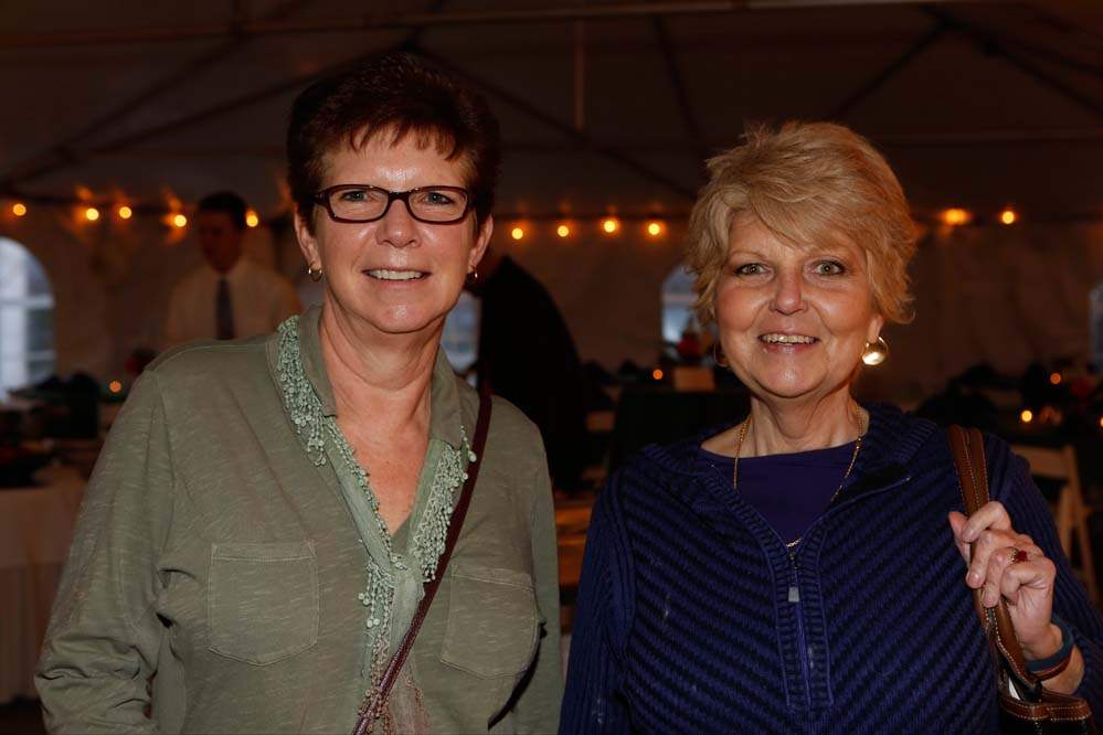 SOC-bluegrass10p-Sue-Russell-and-Lynn-Webb