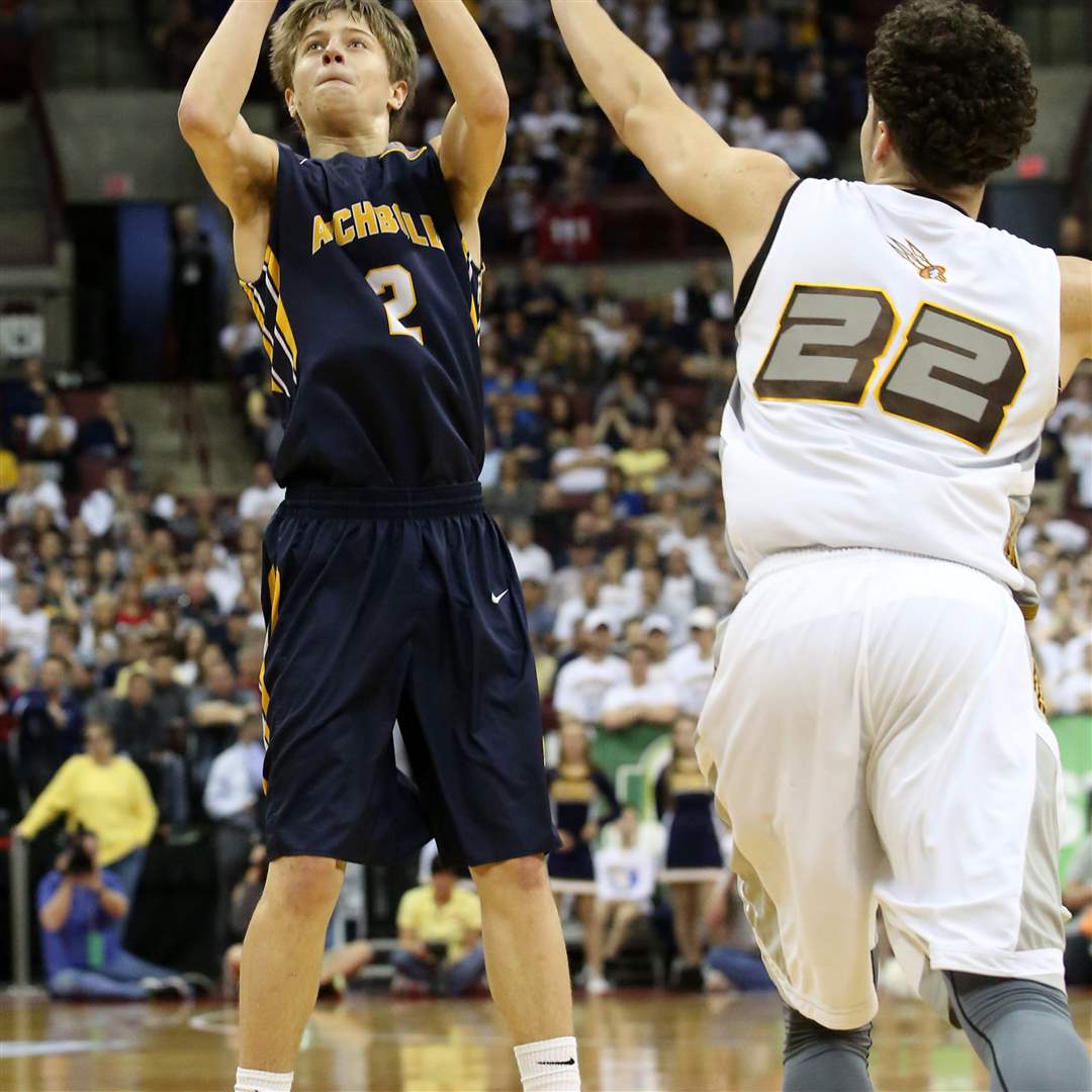 Bryce-Williams-shoots-3-24