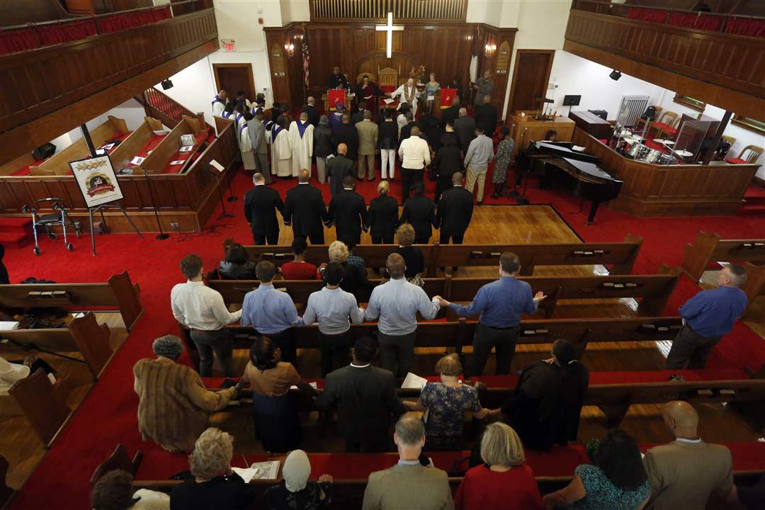 CTY-HANDS10pCongregation