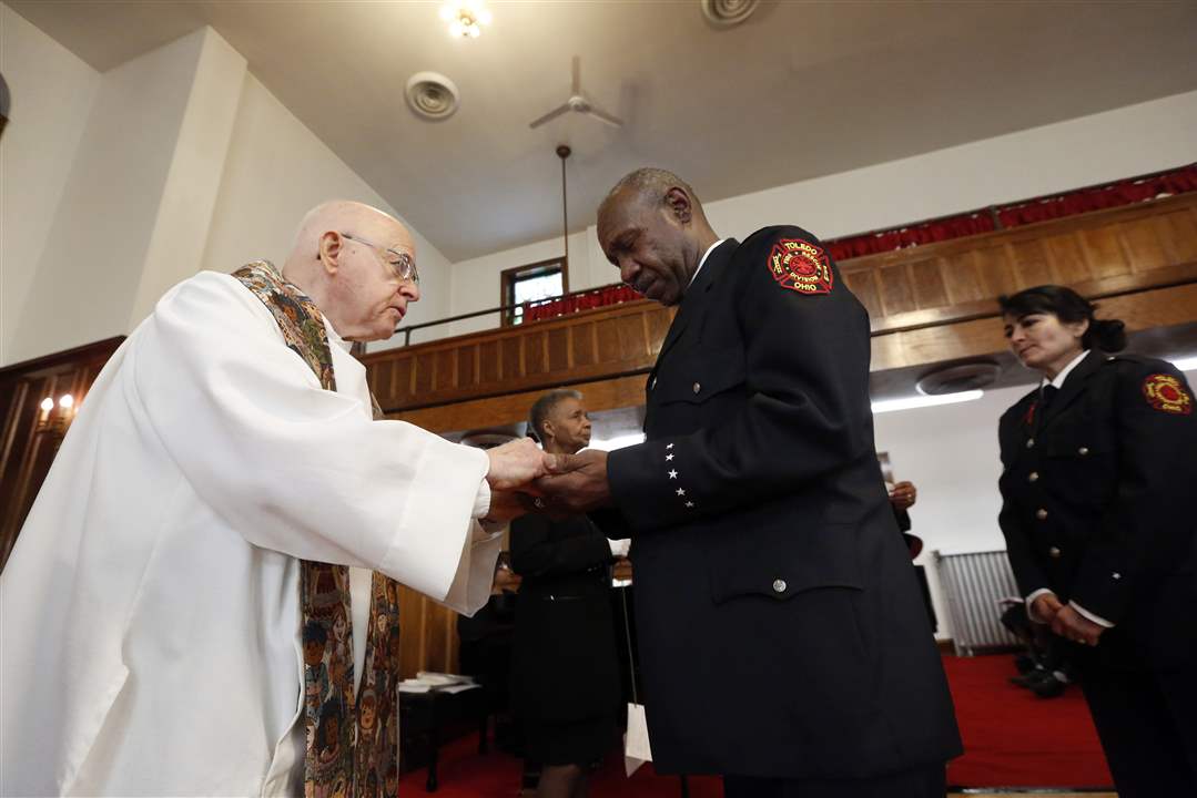 CTY-HANDS10pGallagher