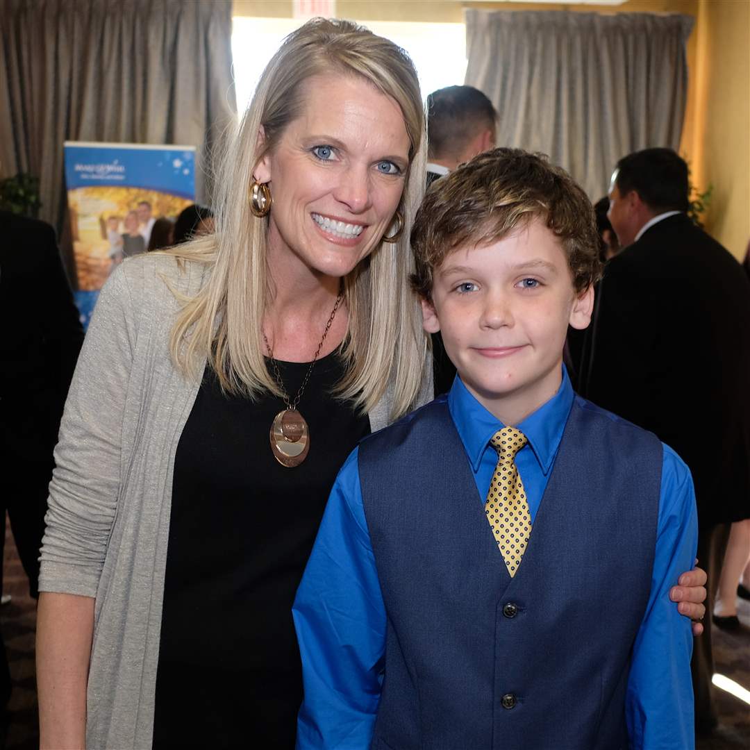 SOC-make-a-wish07p-Kathy-May-and-her-son-Carter