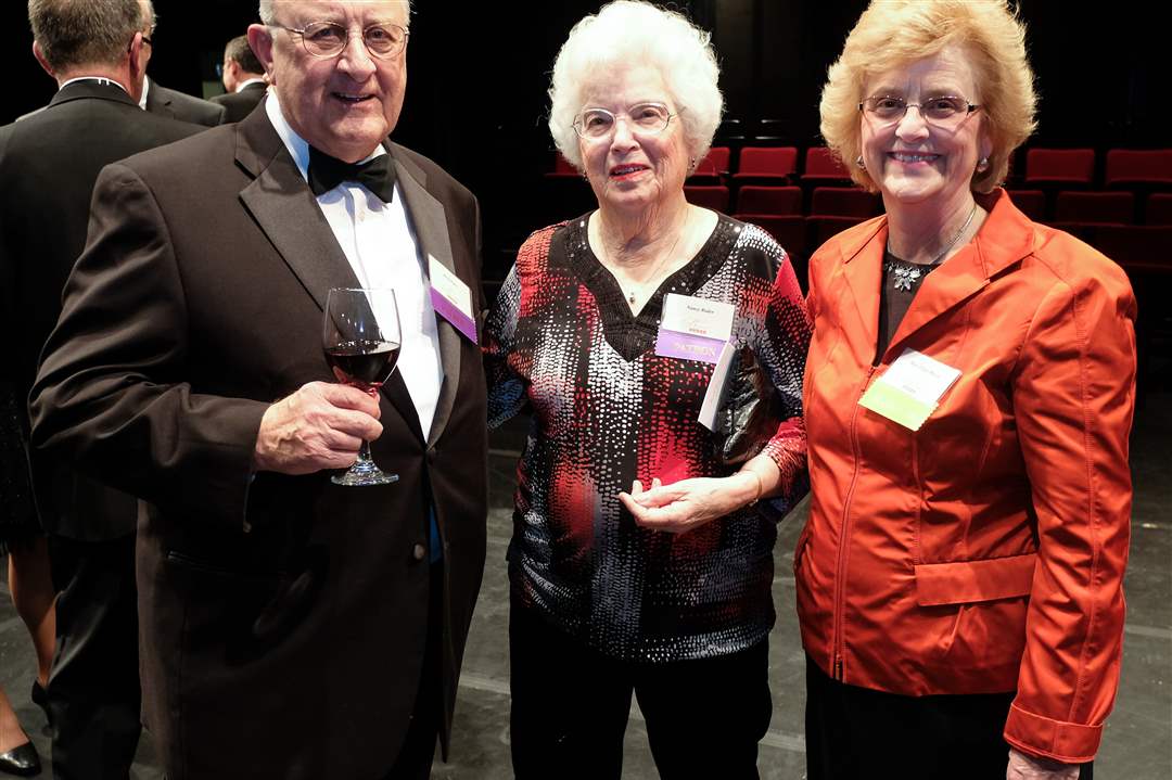 SOC-Bravo01p-rader-mazey