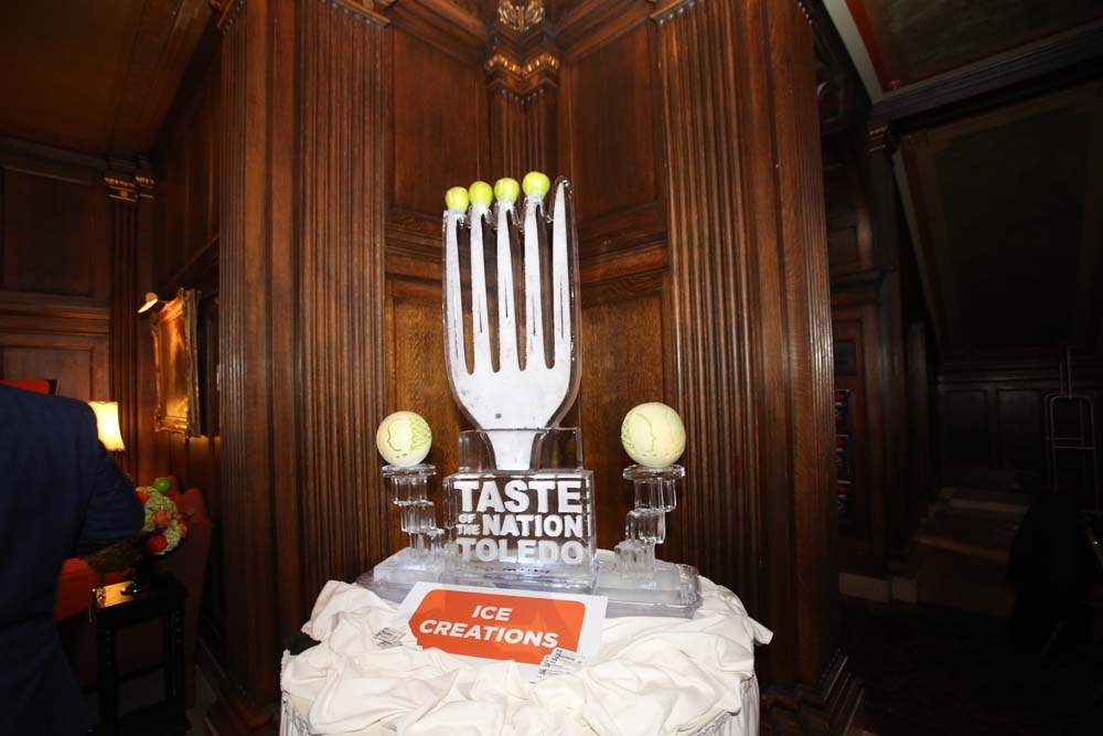 SOC-taste30p-carving