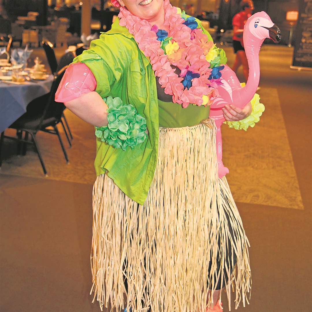 VICT-FlamingoLadie-jpg