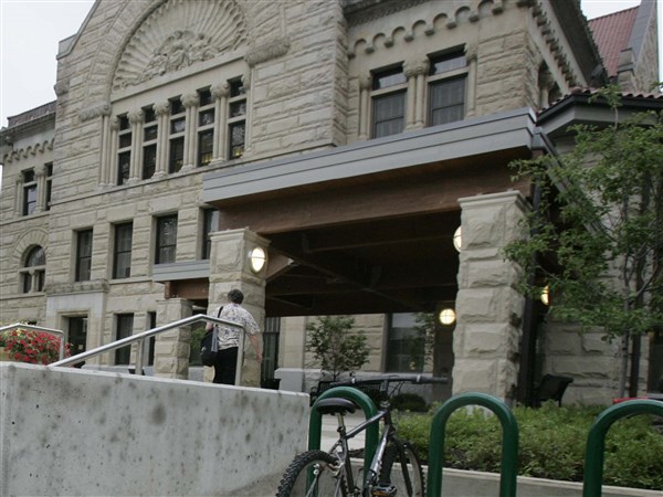 Authorites: Bowling Green man set fire to home | The Blade