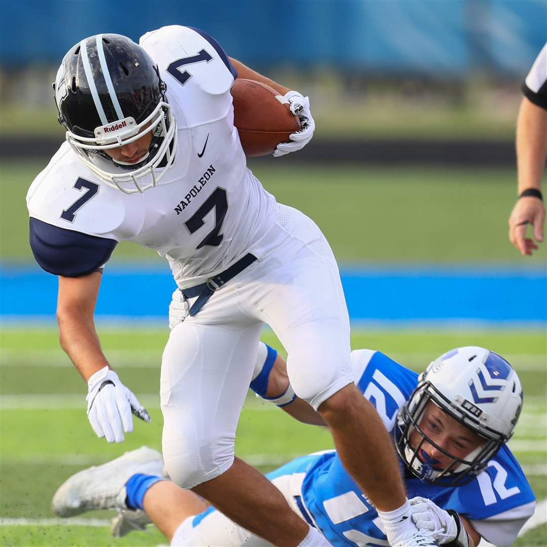 SPT-Napoleonfootball25p-6