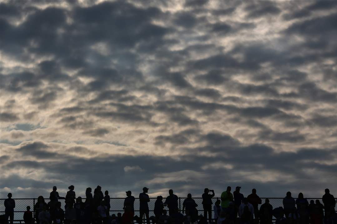 SPT-Napoleonfootball25p-2