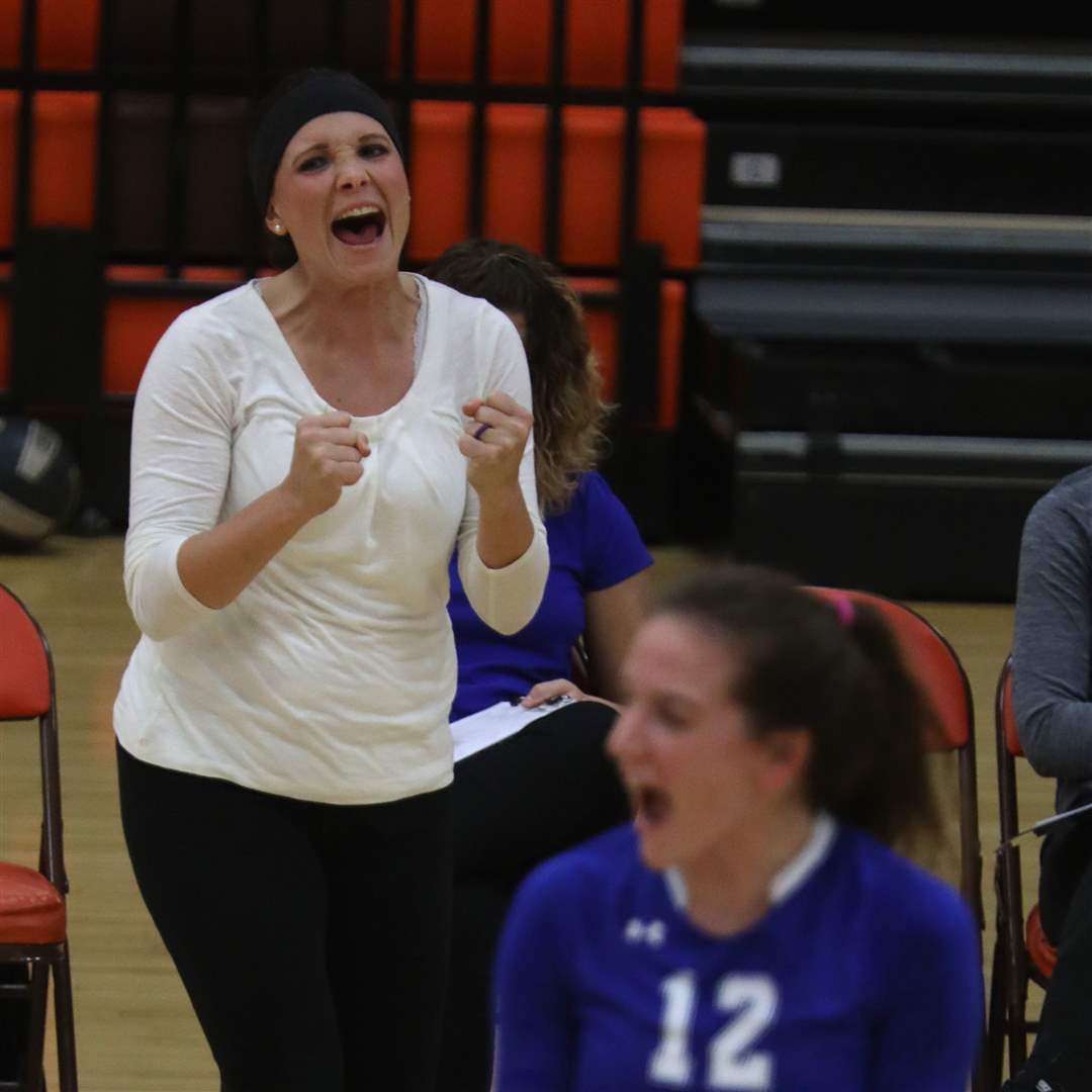 IN PICTURES Springfield volleyball excels on, off court The Blade