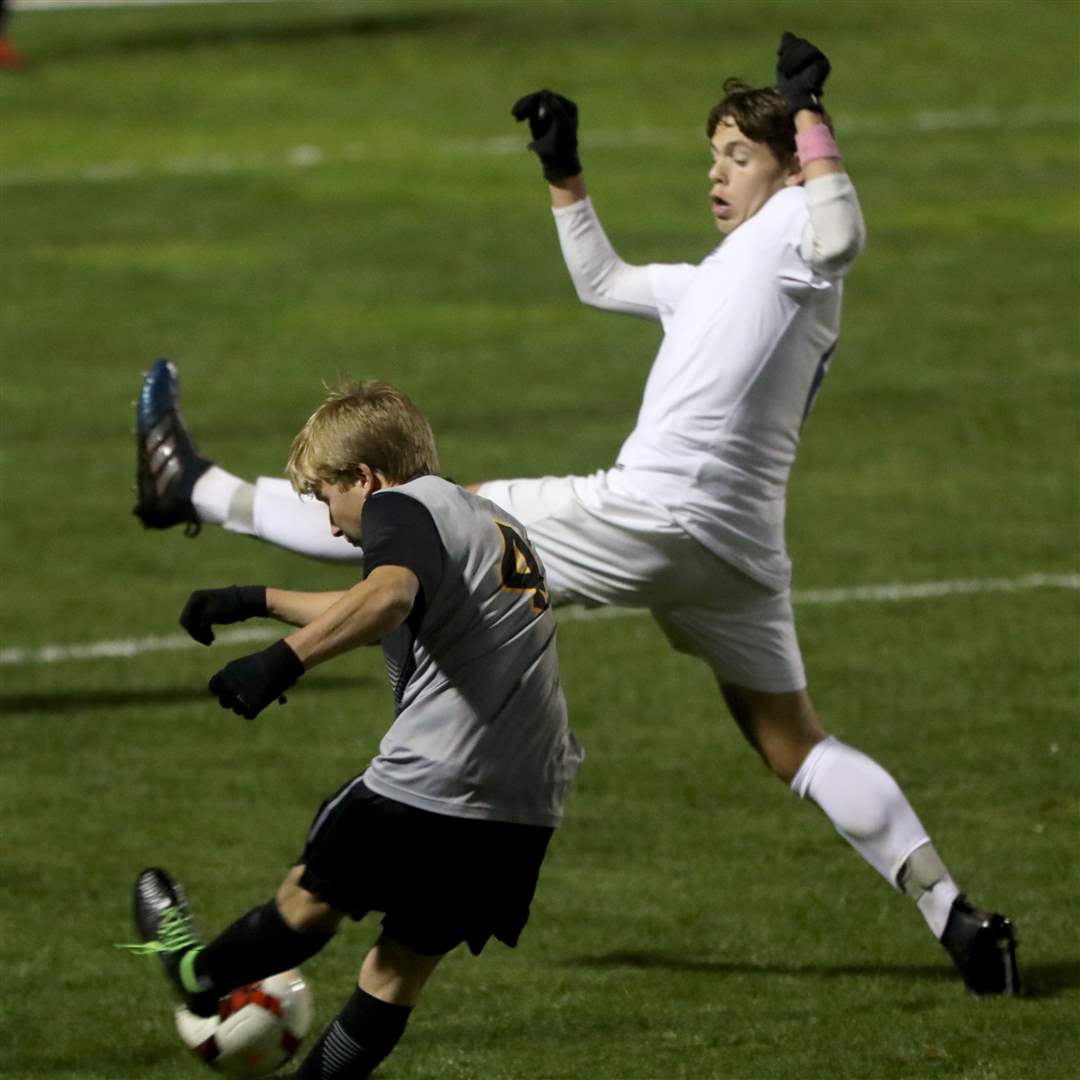 SPT-BoysSoccer26p-5