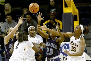 Toledo topped St. Bonaventure 58-39 on Monday night.