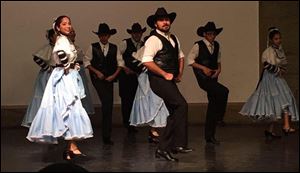 El Corazon de Mexico Ballet Folklorico performs this week as a part of the Great Art Escape at the Toledo Museum of Art.
