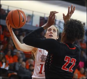 Bowling Green State University's Carly Santoro, shown against Ball State earlier this season, scored 15 points in the fourth quarter of the Falcons' comeback win at Akron Saturday.