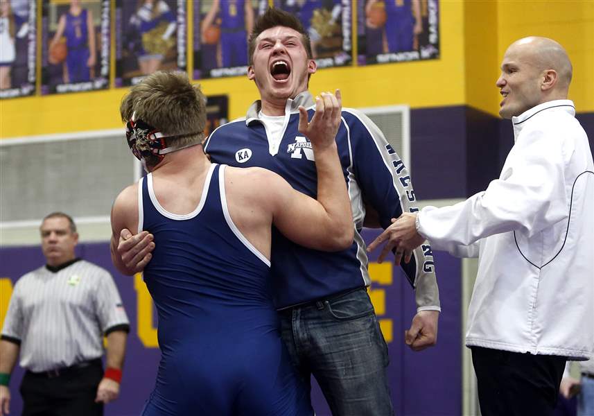 Napoleon captures NLL wrestling title The Blade