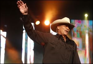 Alan Jackson performs at the Huntington Center in Toledo on Friday.