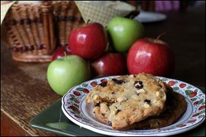 Apple and Chocolate Cookies