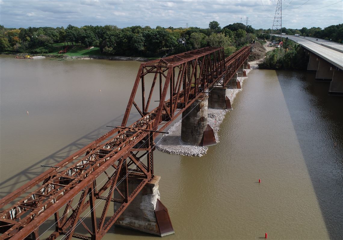 Суть моста. Тагус Ривер мост. Амазонка мост. Мост Кубня. Река Гега мост.
