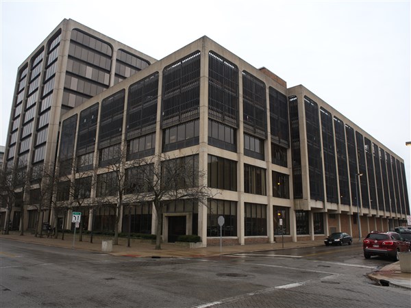 Port authority to buy 2 downtown office buildings from Lucas County ...