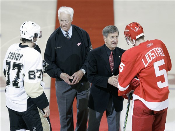 Ted Lindsay, Hall of Fame Scorer Who Powered Red Wings, Dies at 93 - The  New York Times