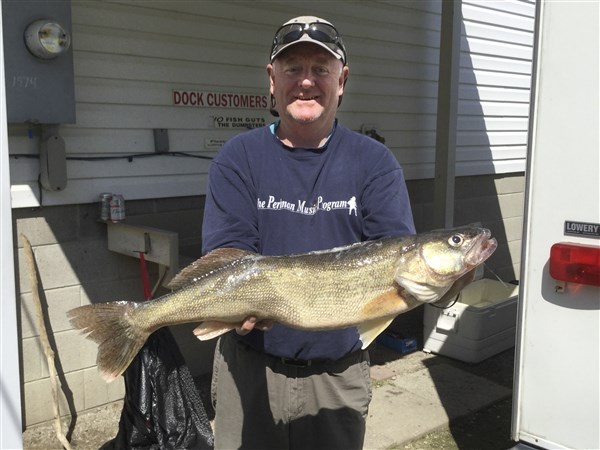 Blade Fishing Report Father Son Duo Win Rossford Walleye Roundup