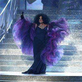 Queen of Motown: Diana Ross performs in Toledo Friday