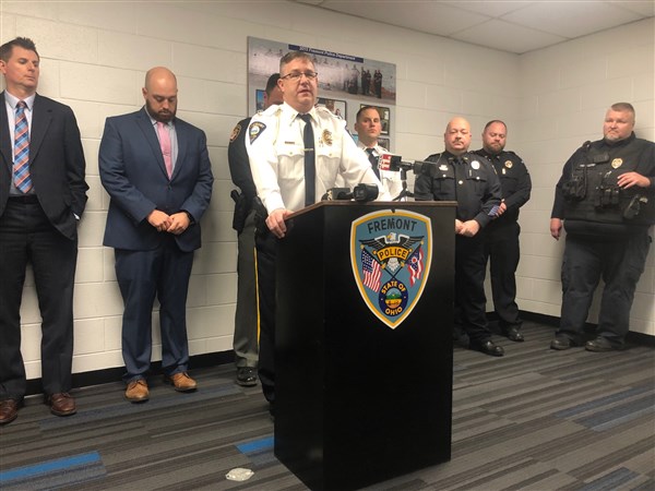 'Dads Against Predators' group says it will continue without support ...