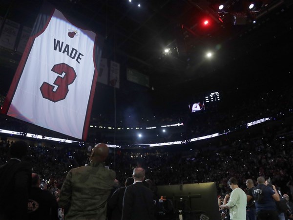 Miami Heat retires Dwyane Wade's No. 3 jersey