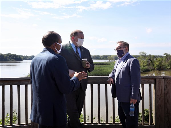 Landmark Lake Erie case expected to hit new wave before Judge Carr on Friday - Toledo Blade