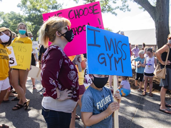 Sylvania parents, students protest plans to start school year online ...