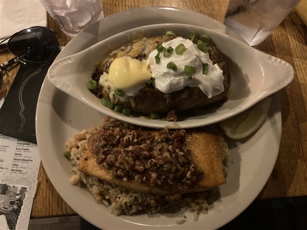 Chowders N Moor Delivers On The Seafood And More The Blade