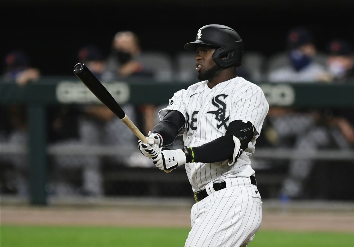 White Sox hit five more HRs, rout Tigers 7-2