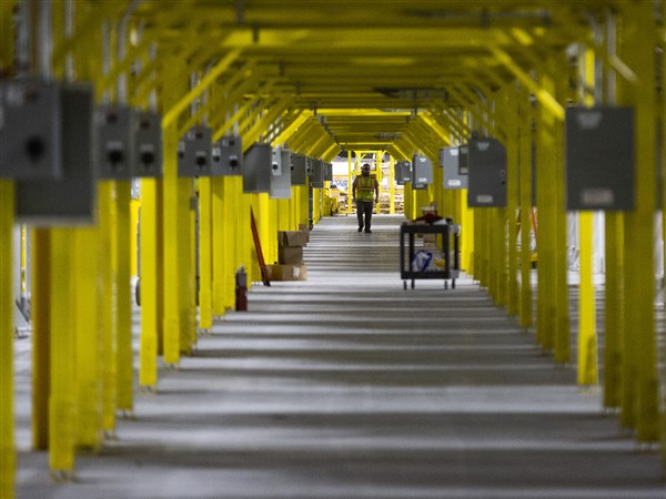 Amazon fulfillment center in Rossford near completion