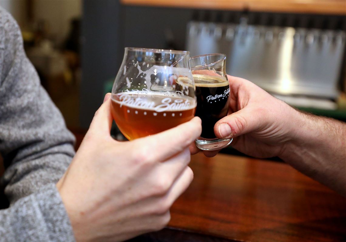 Bilyeu Raise A Toast To A Beer Tasting The Blade