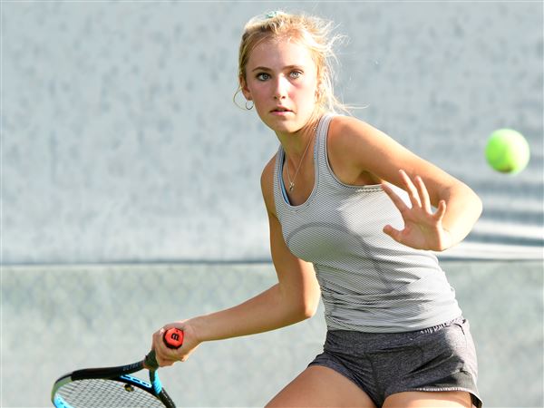 Black, Spinazze sisters advance in state girls tennis tournament