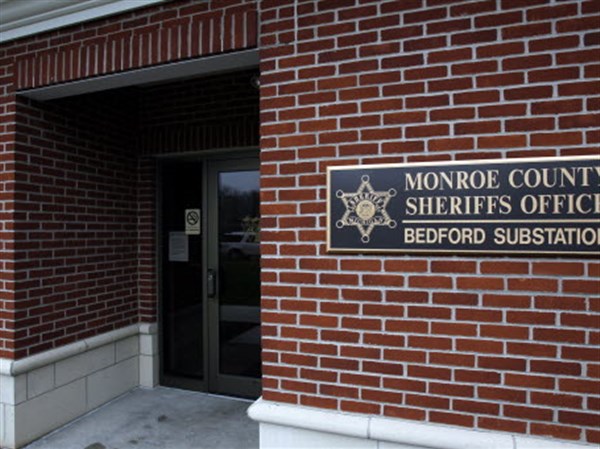Monroe County Sheriff's Office searching for armed robbery suspect ...
