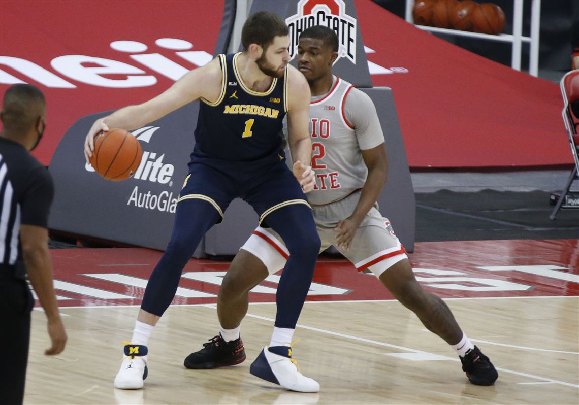 Dickinson's 22 lifts No. 3 Michigan over No. 4 Ohio State | The Blade