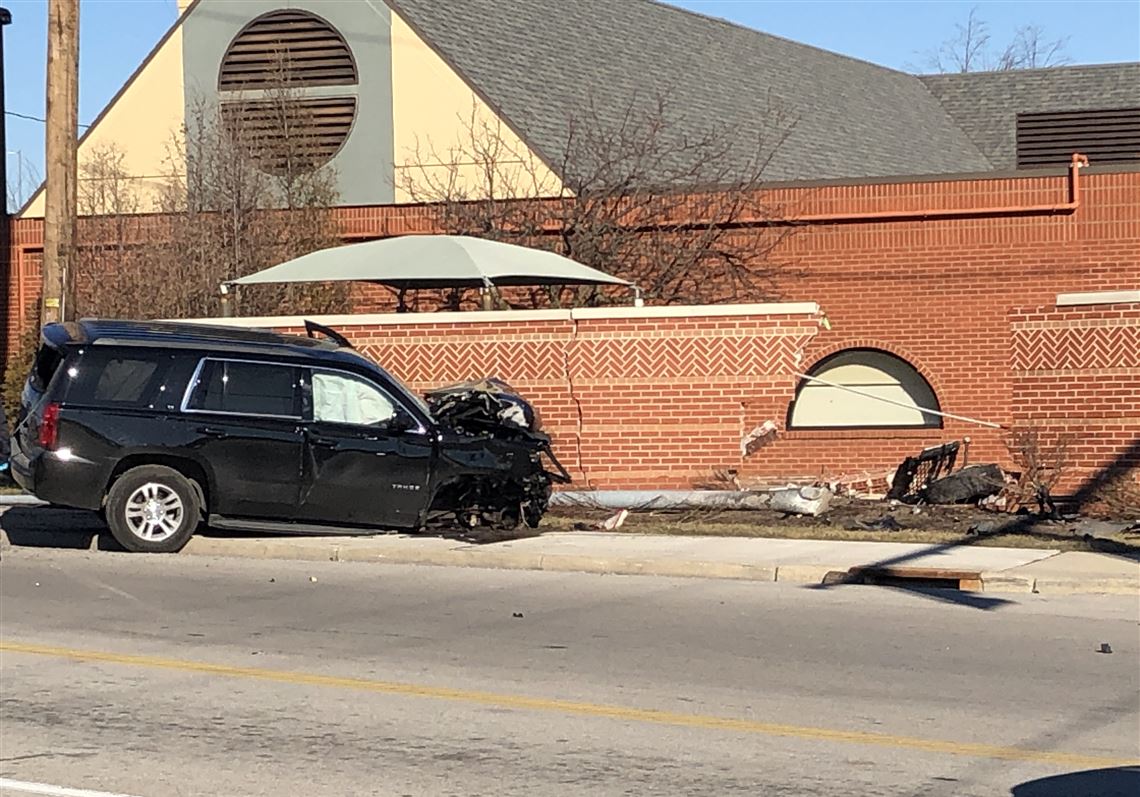 Person Shot Suv Crashes Near Promedica Toledo Hospital The Blade