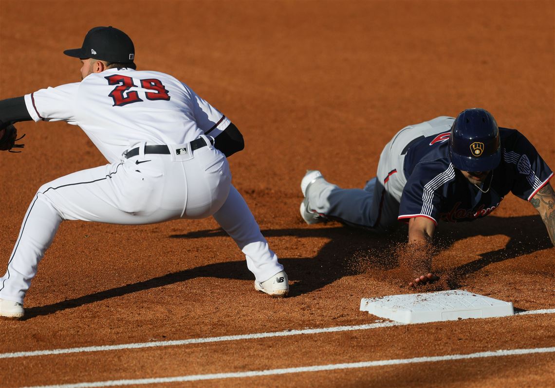 SPT-MudHens06Nunez.jpg