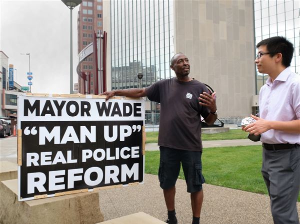 Harold Harris advocates for ‘Real Police Reform’ on the streets of Toledo