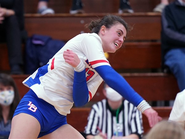 Liberty Benton S Izzy Granger Choosing To Stay Closer To Home With Commitment Flip The Blade