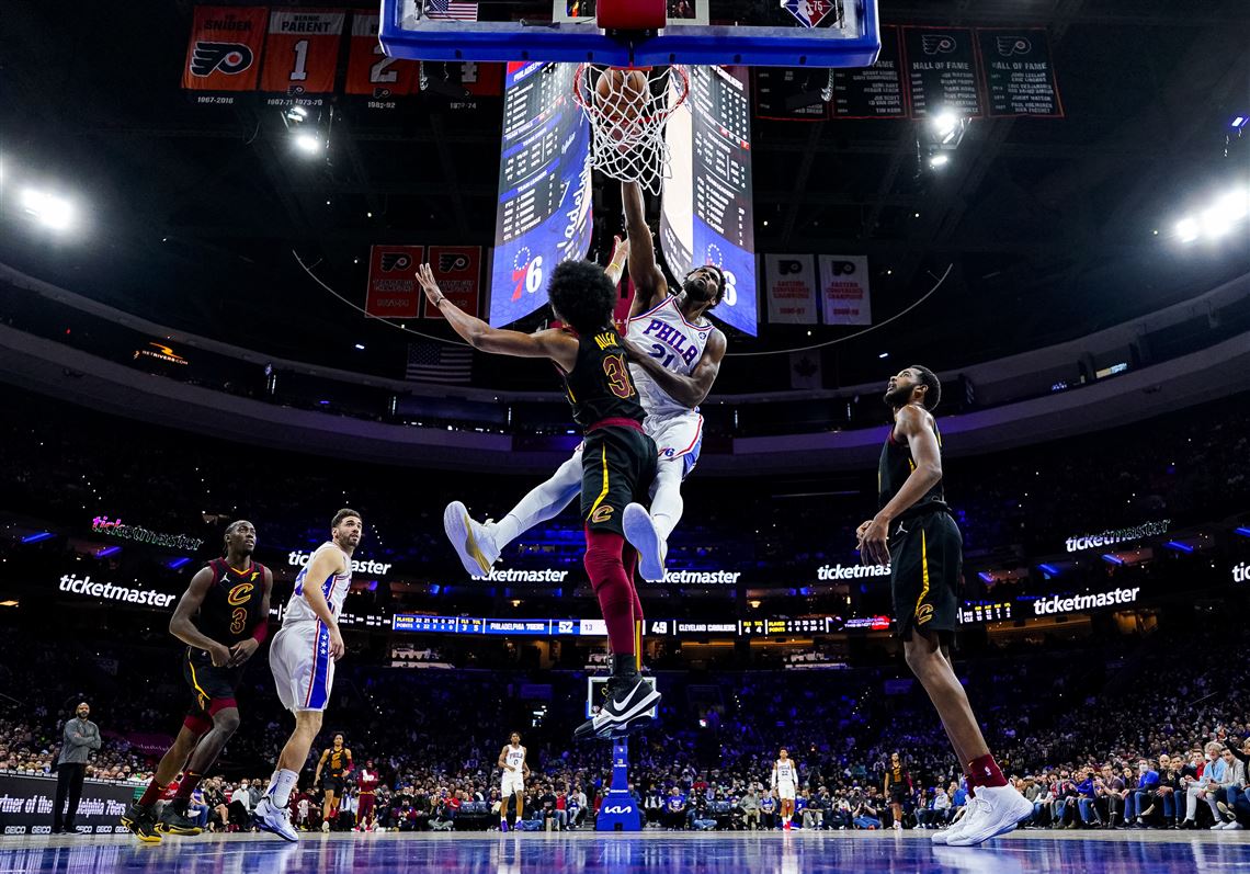 Embiid's dunk, triple-double highlight 76ers' win over Cavs
