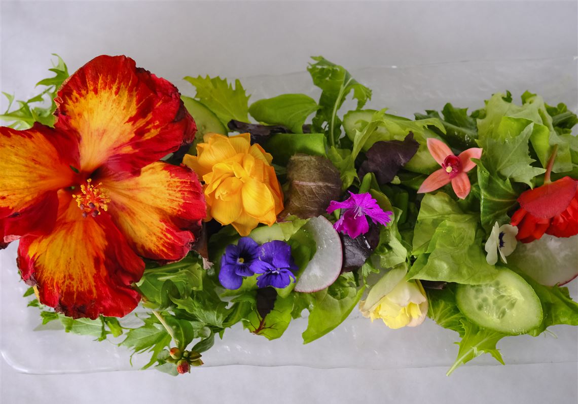 10 Edible Flowers to Beautify Your Plate - One Green Planet