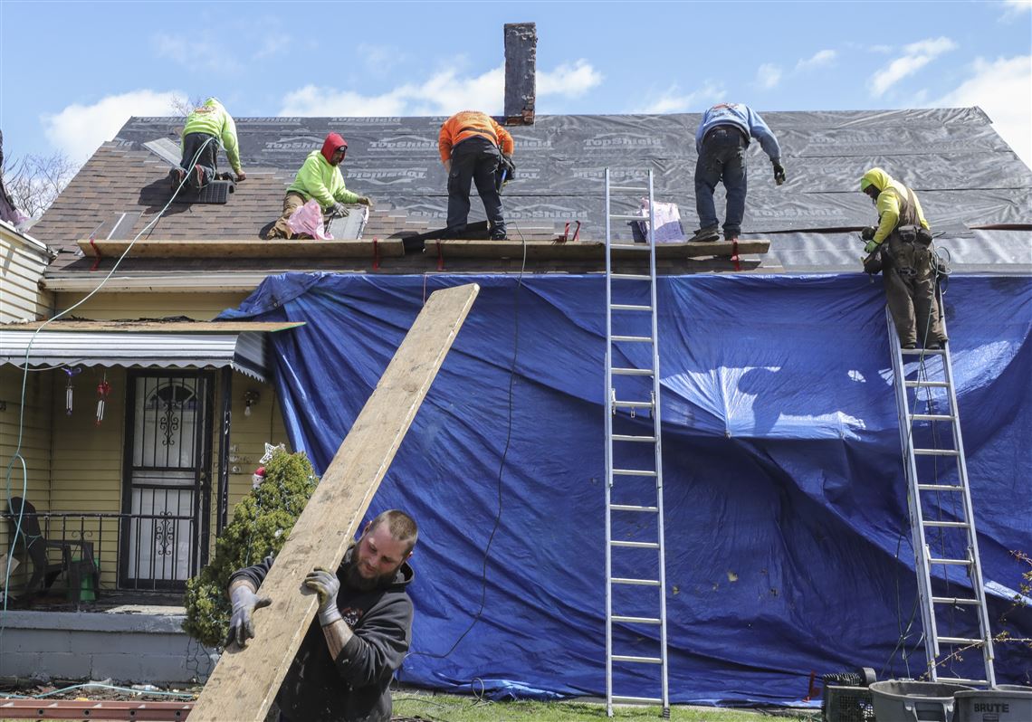 A blessing Toledo veterans home gets a new roof The Blade
