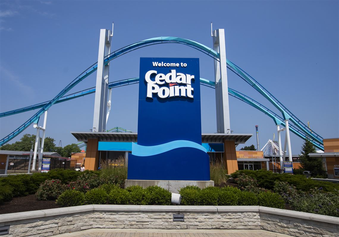 2 accused of having sex on Ferris wheel at Cedar Point The Blade pic