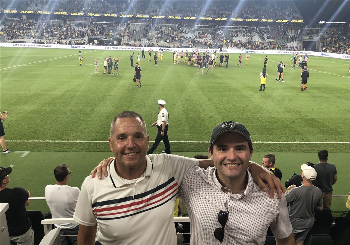 honor father at Glass City Marathon