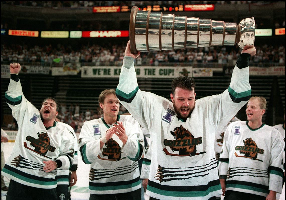 Utah Grizzlies to start hockey in early December