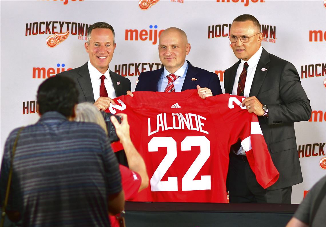 Detroit Red Wings GM Steve Yzerman's eye for talent showing already
