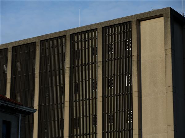 Commissioners push forward on jail repairs, feasibility study