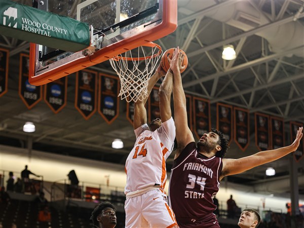 BGSU Men s Basketball Outlasts Fairmont State In High scoring Contest 