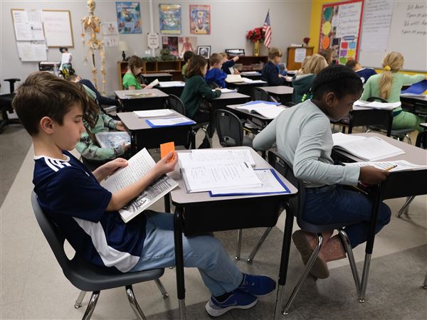 Senate panel OKs bill to overhaul Ohio education oversight