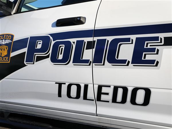 Two people shot in separate weekend Toledo shootings
